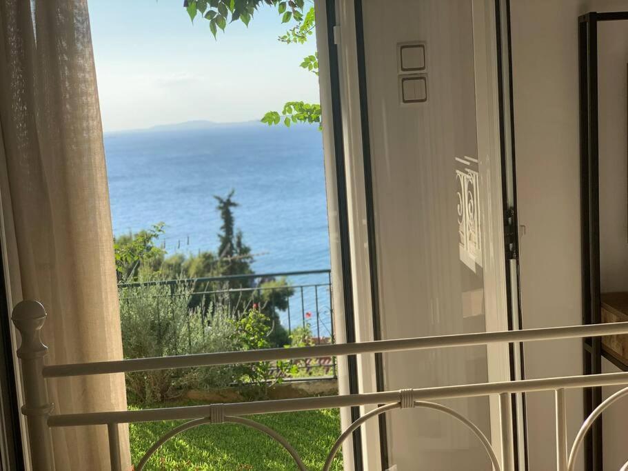Amfiteatrico Sea View - Kalamos Attiki Apartment Markopoulon Oropou Exterior photo